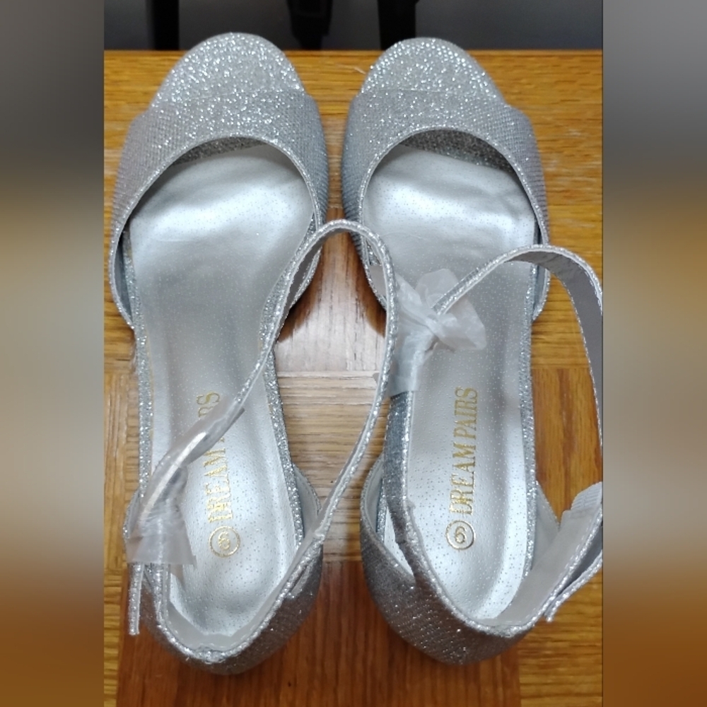 Dream pairs, Silver Glitter block heel sandal size 9 - Picture 16 of 16